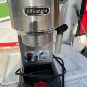 Cappuccino machine with frothed